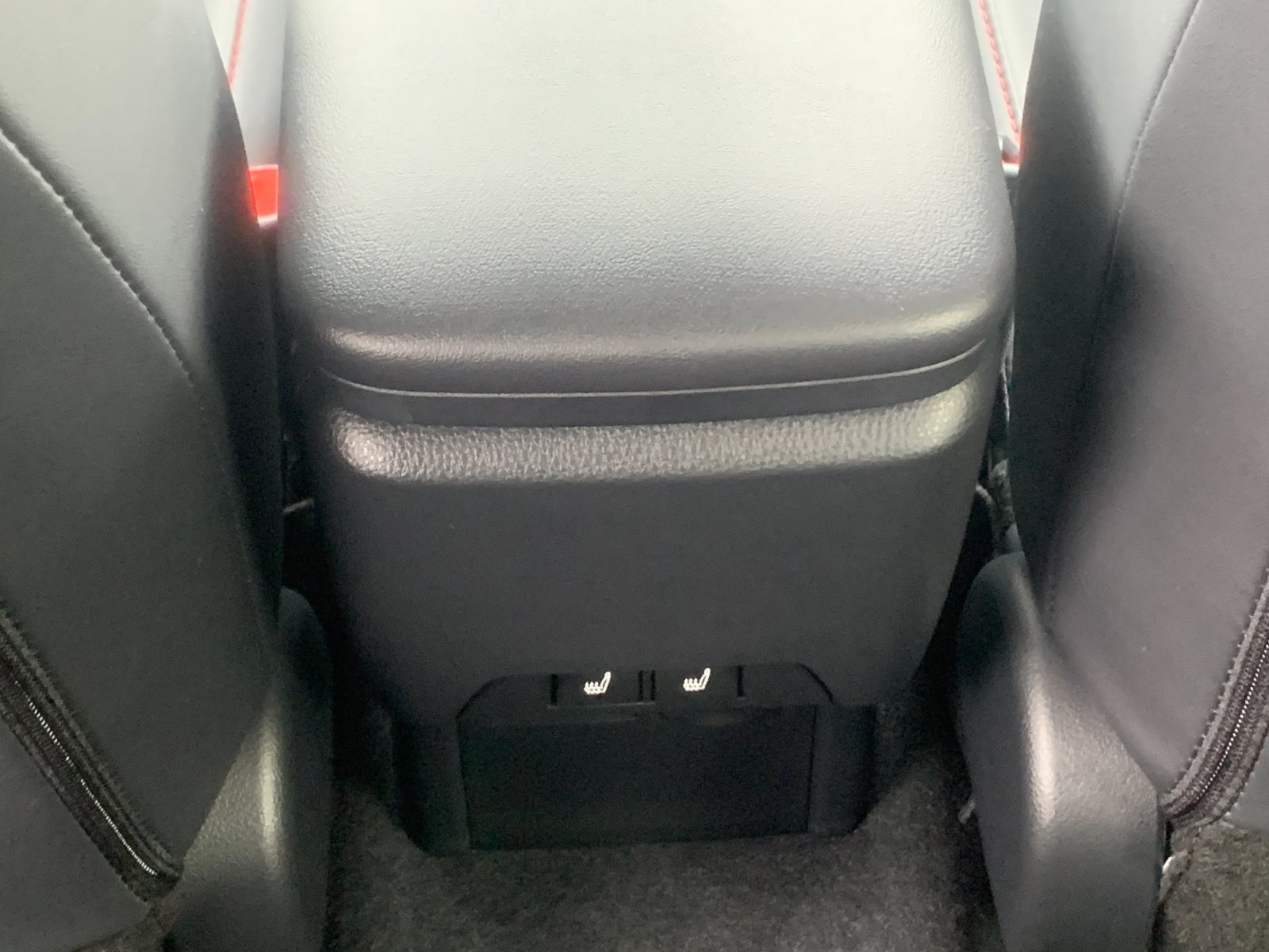 2026 Toyota Prius Plug-in Hybrid XSE Premium - Photo 13