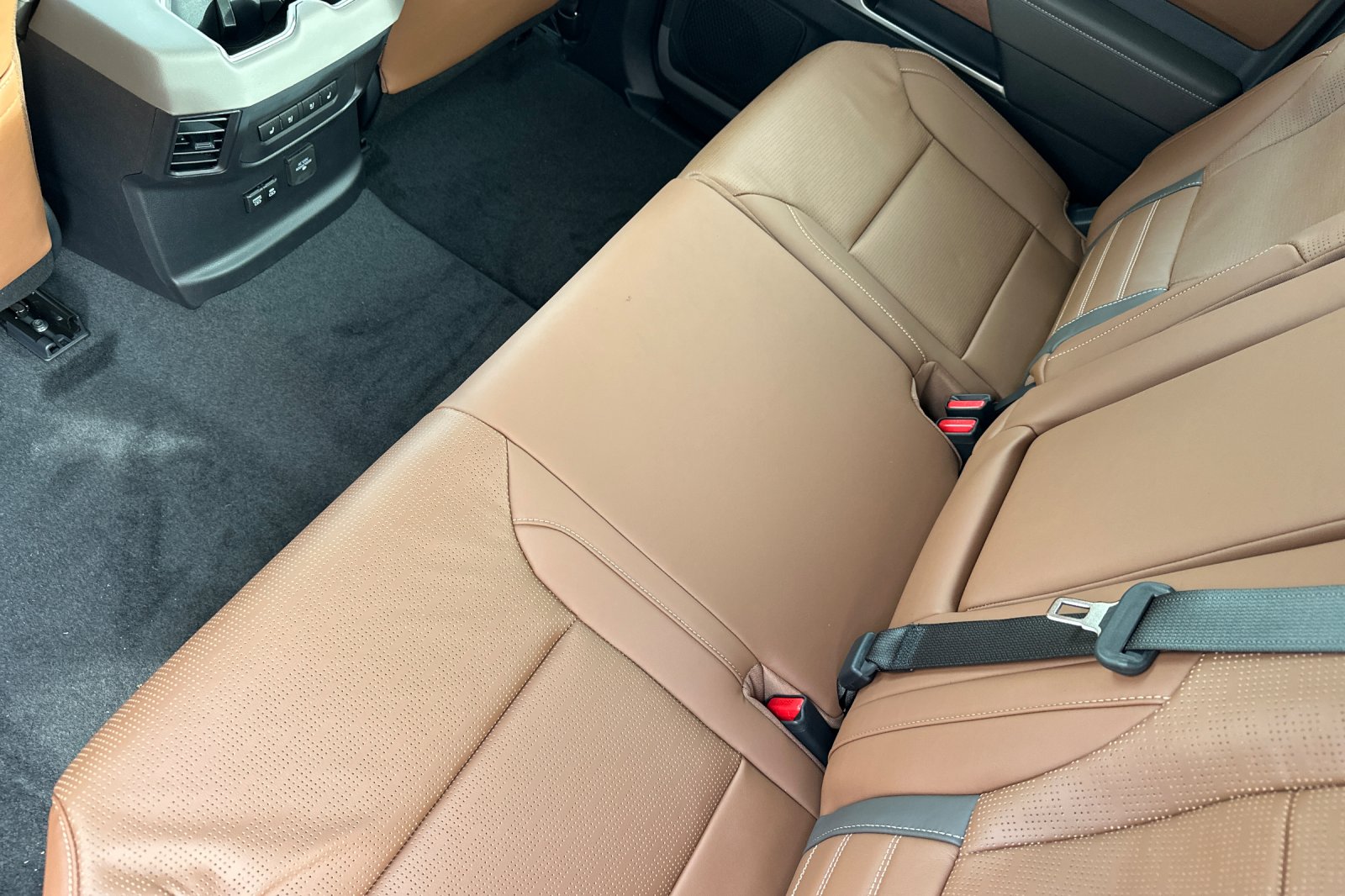 2026 Toyota Tundra 1794 Edition - Photo 10