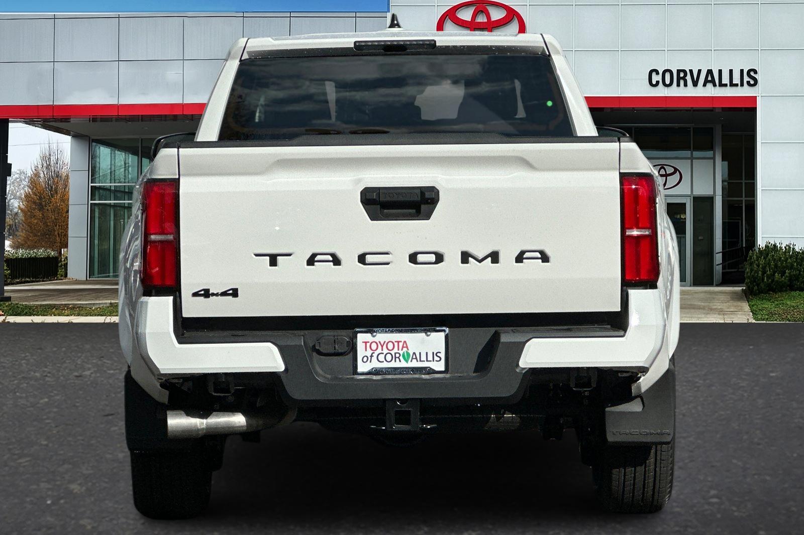 2025 Toyota Tacoma TRD Sport - Photo 6