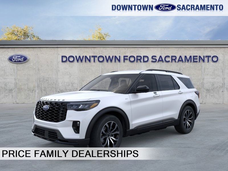 2026 Ford Explorer Platinum photo 2