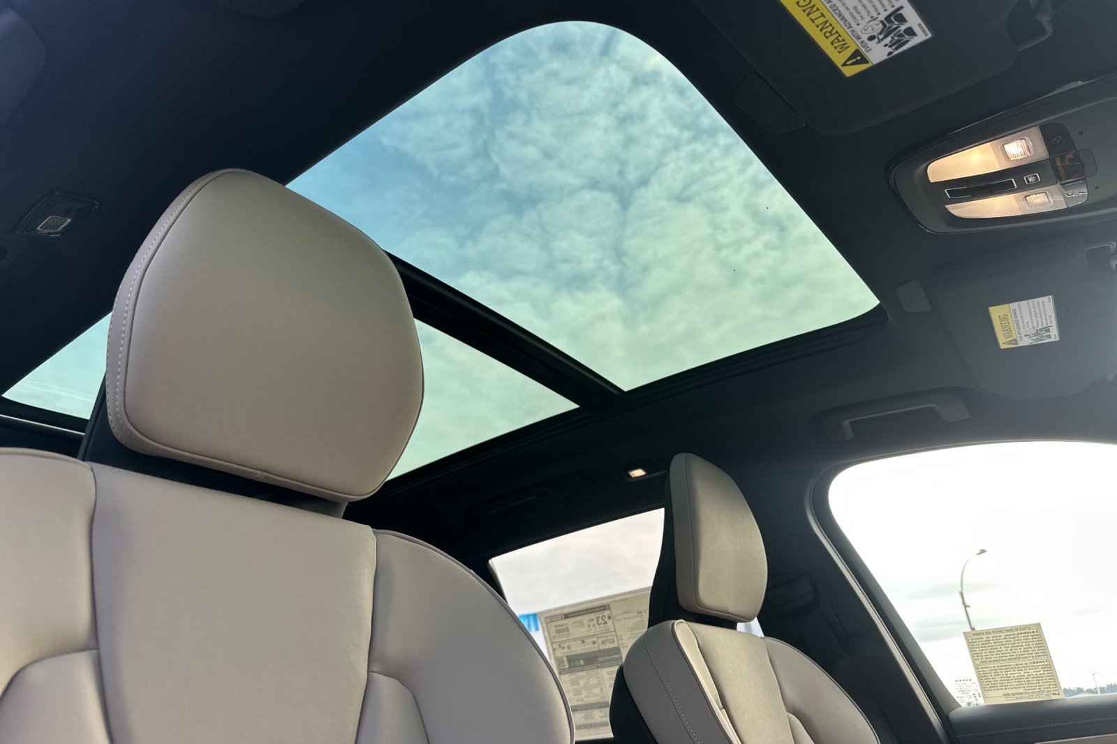 New 2026 Crystal White Volvo Plus image 18