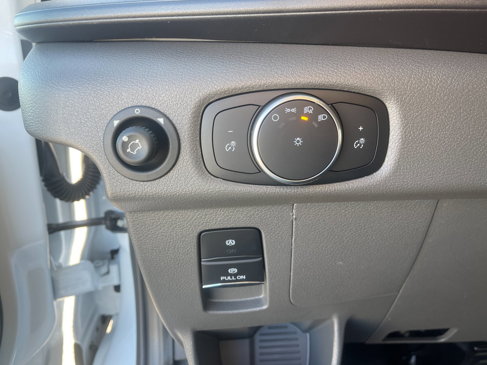 New 2026 Oxford White Ford Cargo Van image 30