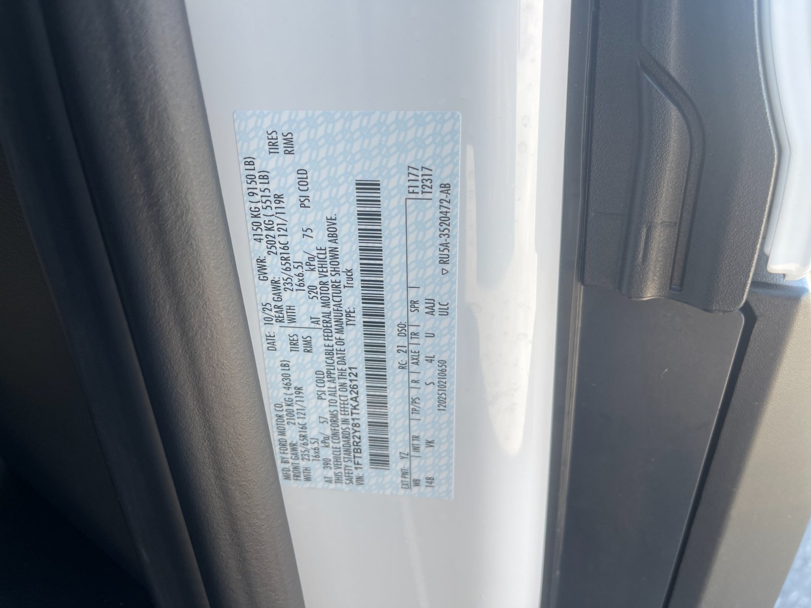 New 2026 Oxford White Ford Cargo Van image 32