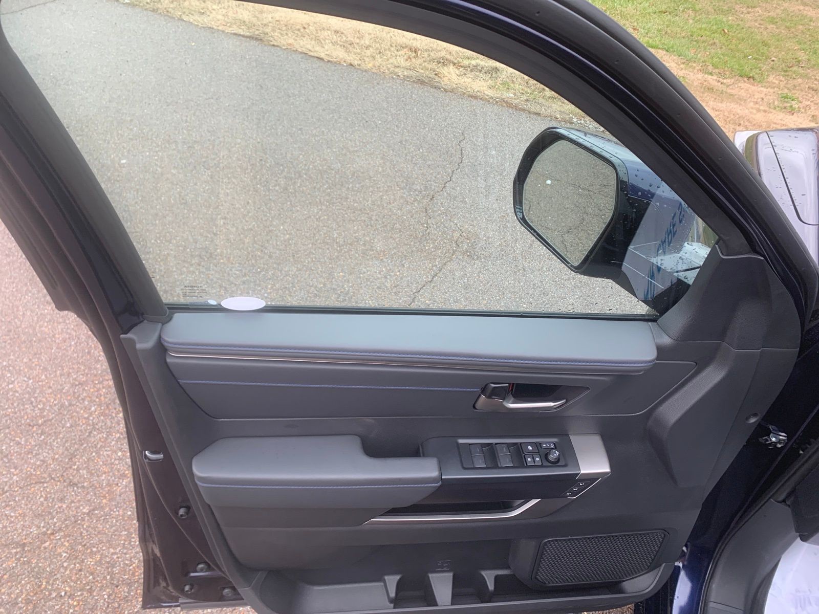 Used 2026  Toyota Platinum image 11
