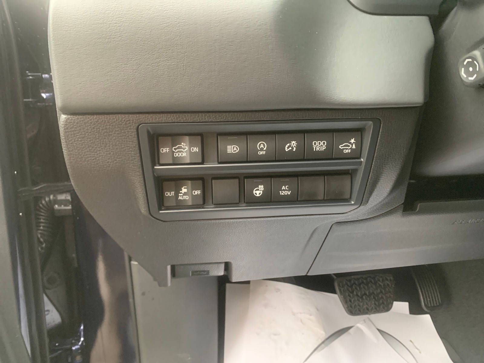 Used 2026  Toyota Platinum image 14