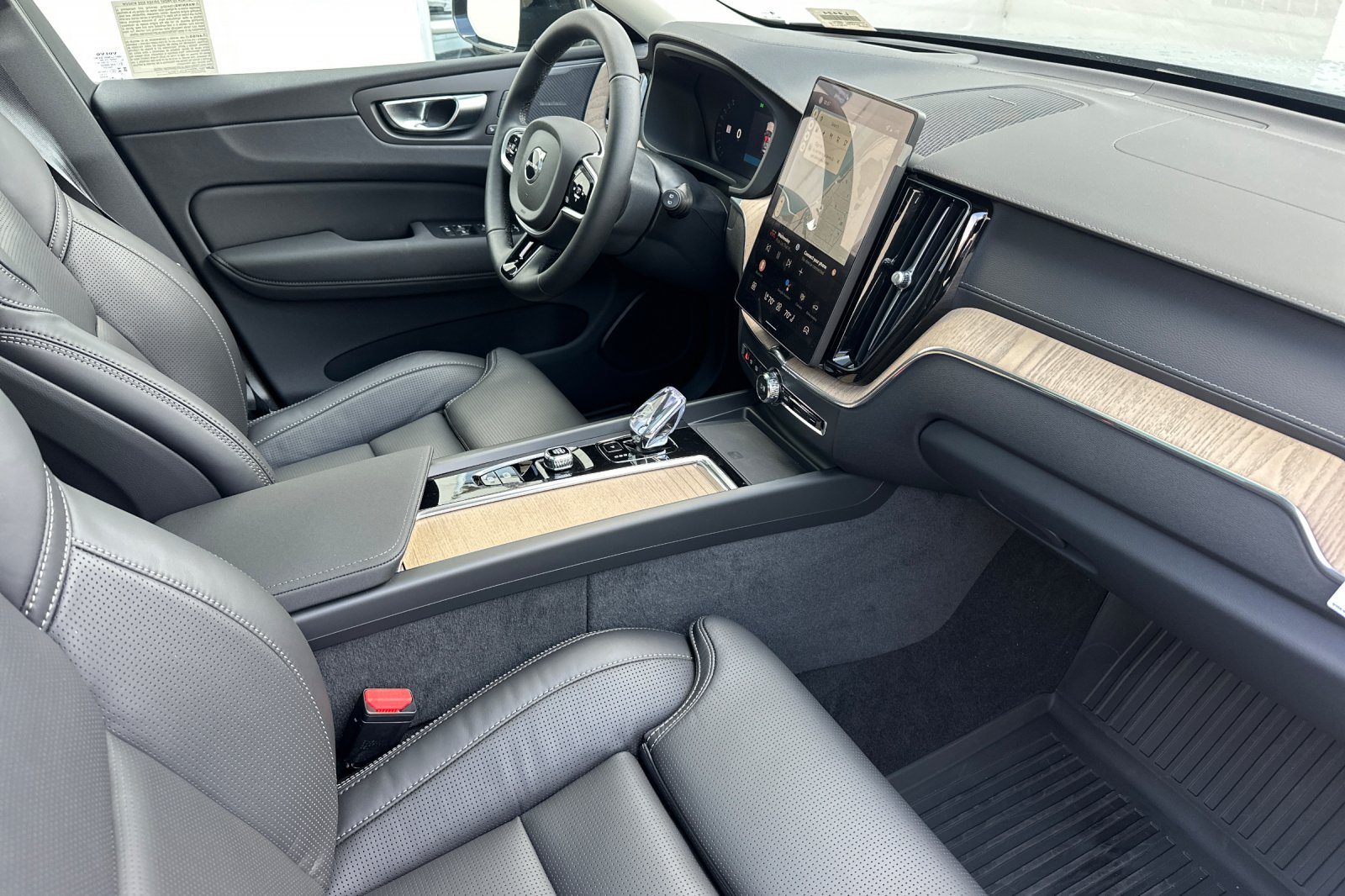 2026 Volvo XC60 Ultra - Photo 16
