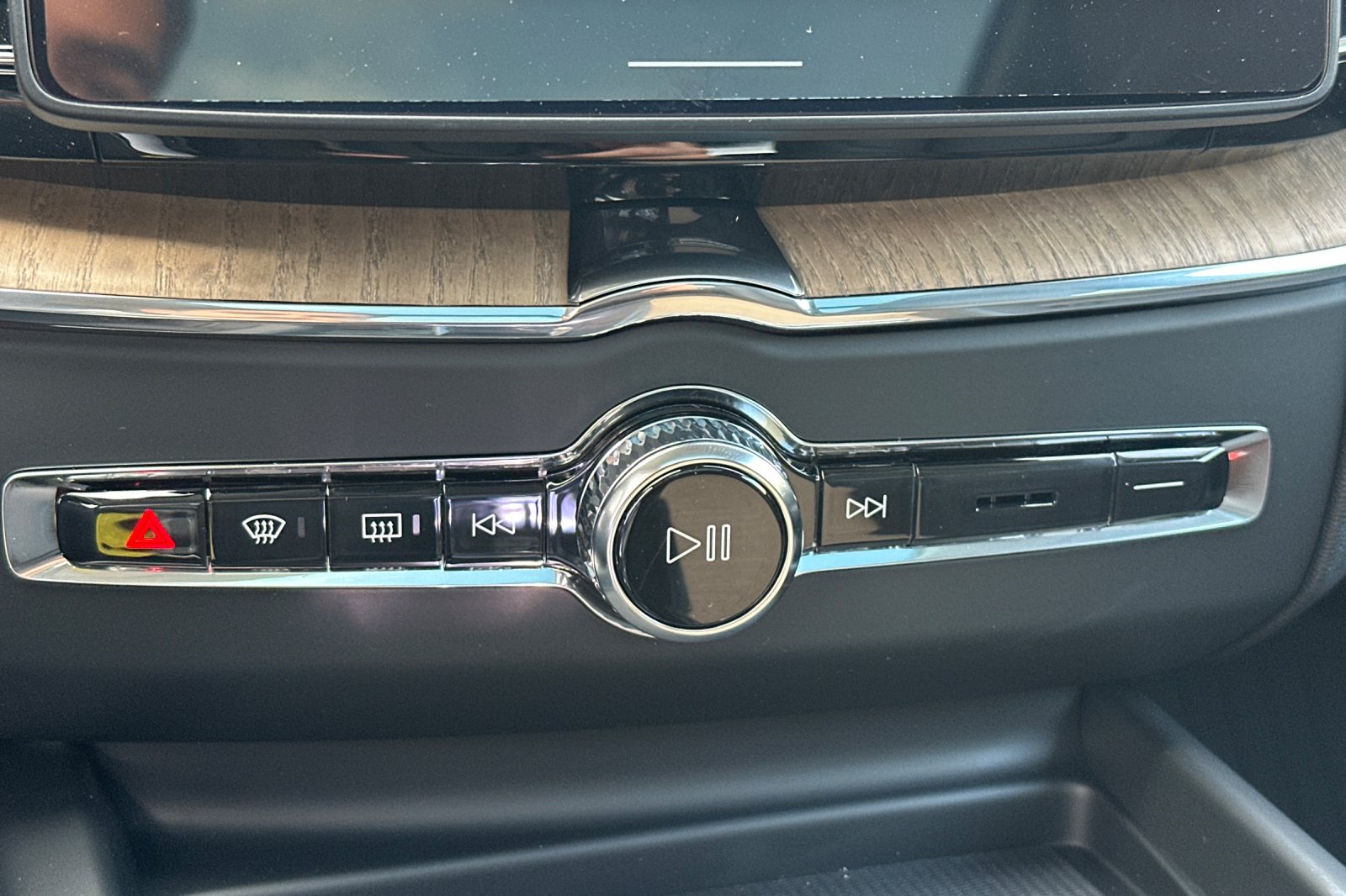 2026 Volvo XC60 Ultra - Photo 21