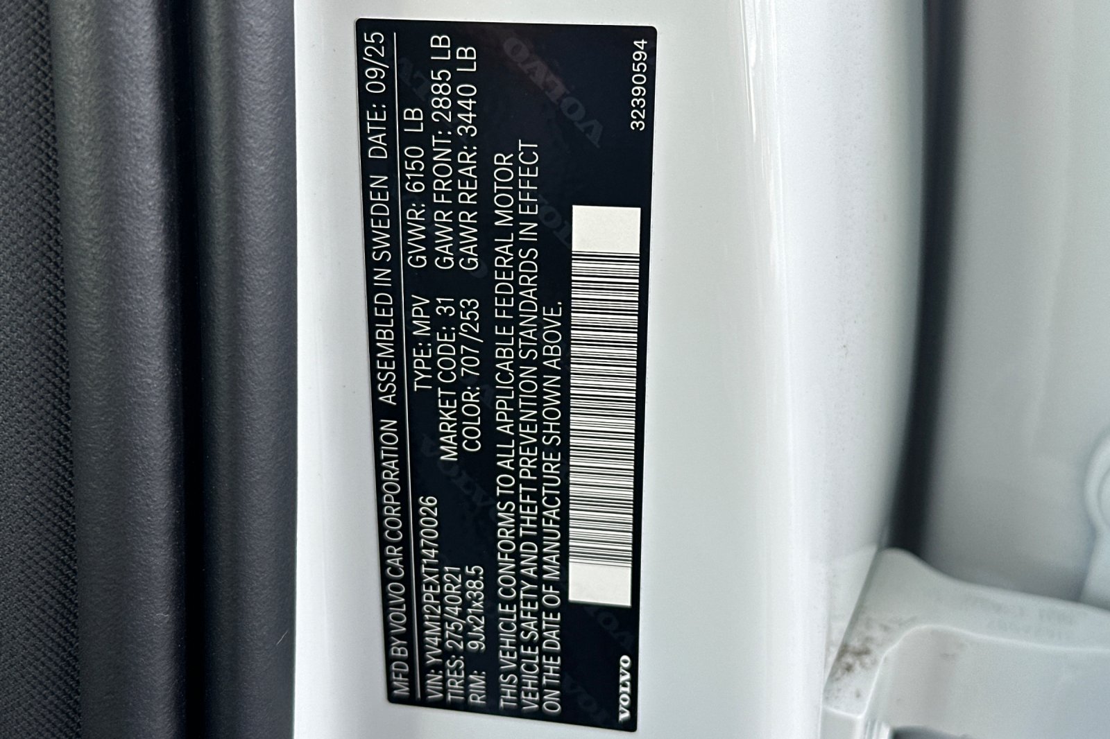 New 2026 Crystal White Volvo Plus image 30