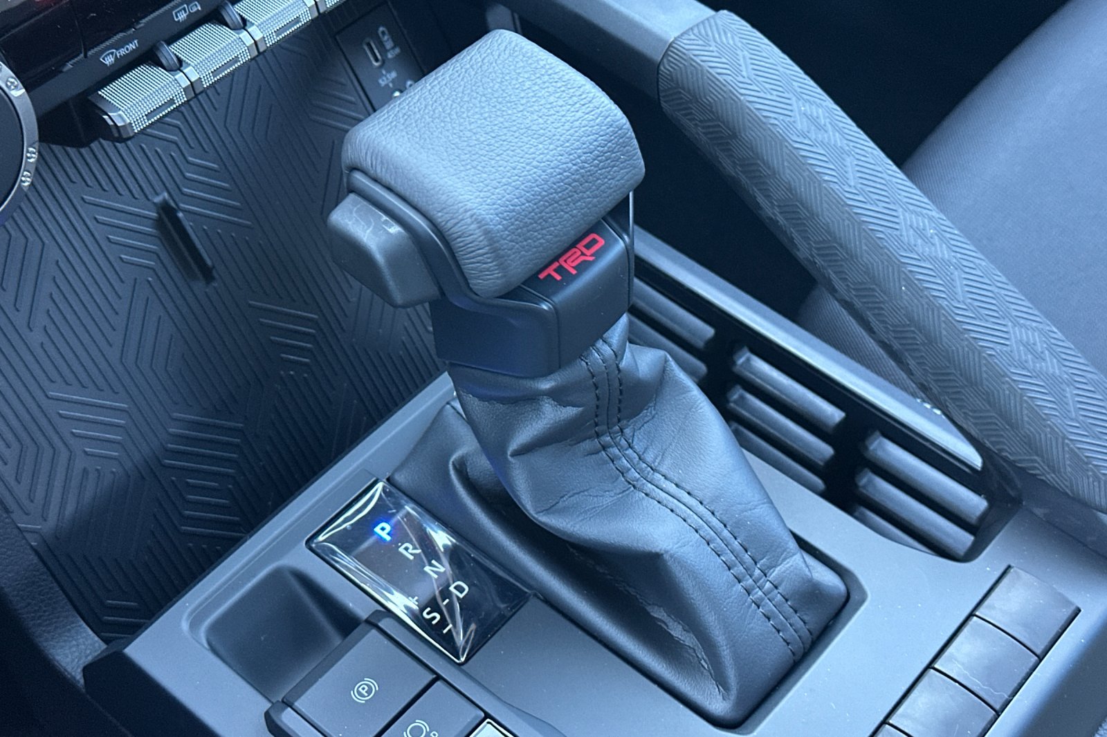 2026 Toyota Tacoma TRD Sport - Photo 18