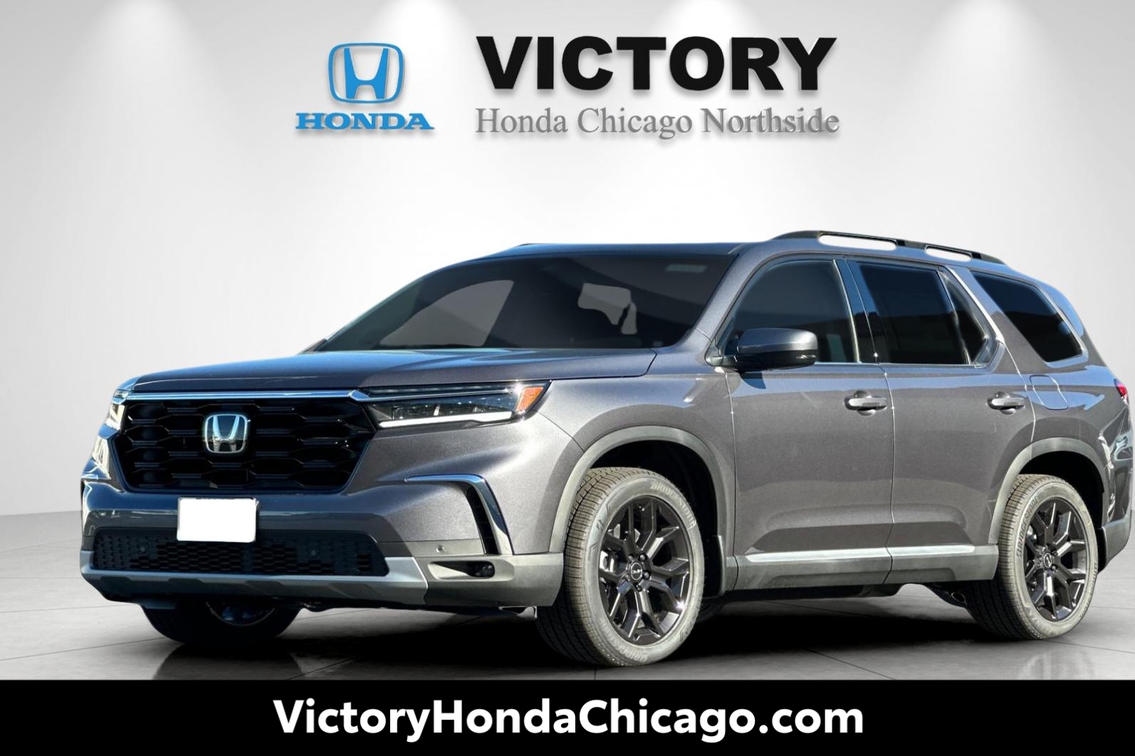 2025 Honda Pilot Touring AWD's photo