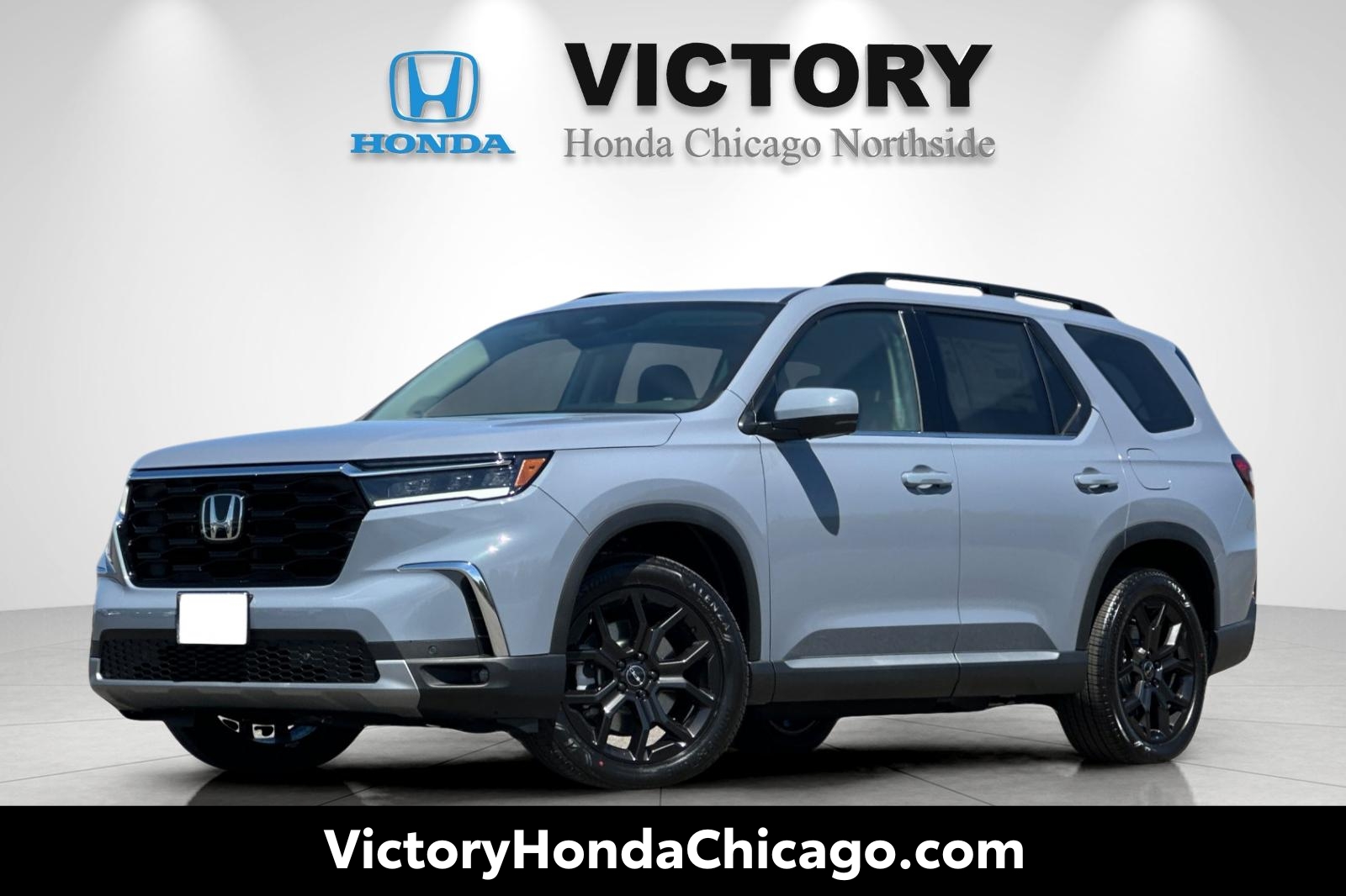 2025 Honda Pilot Touring AWD's photo
