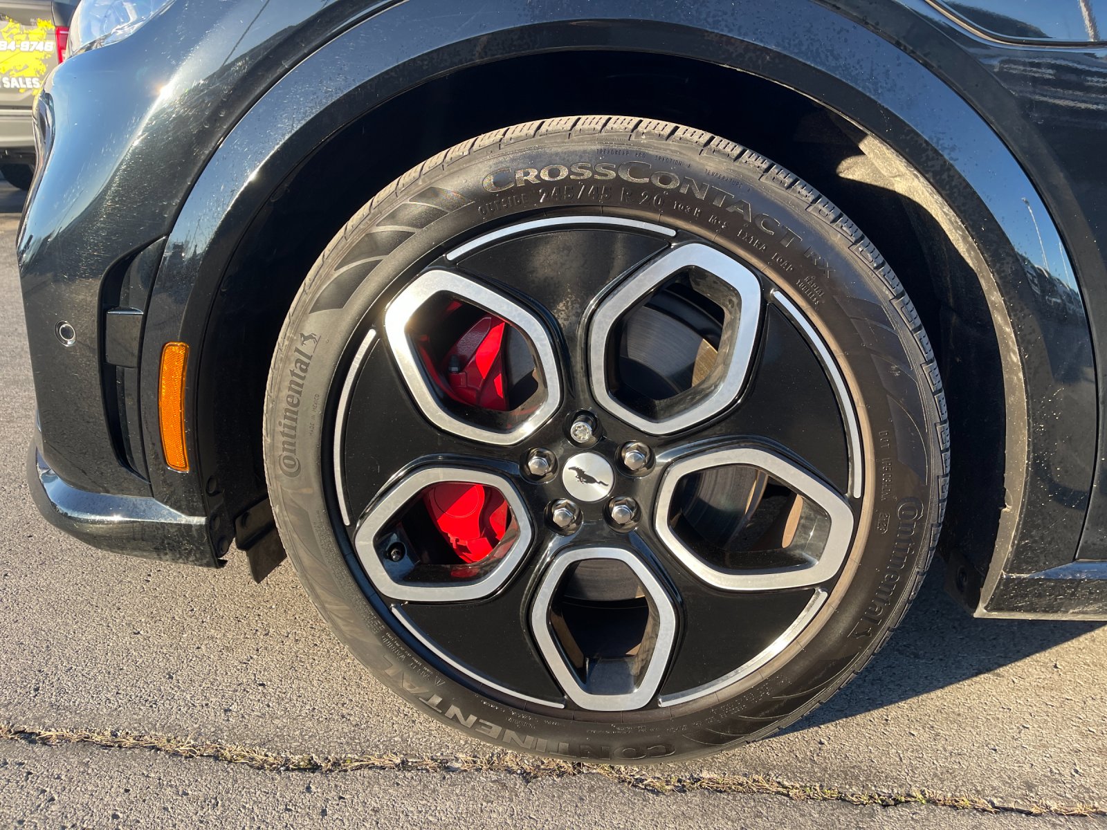 Used 2023 Black Ford GT image 33