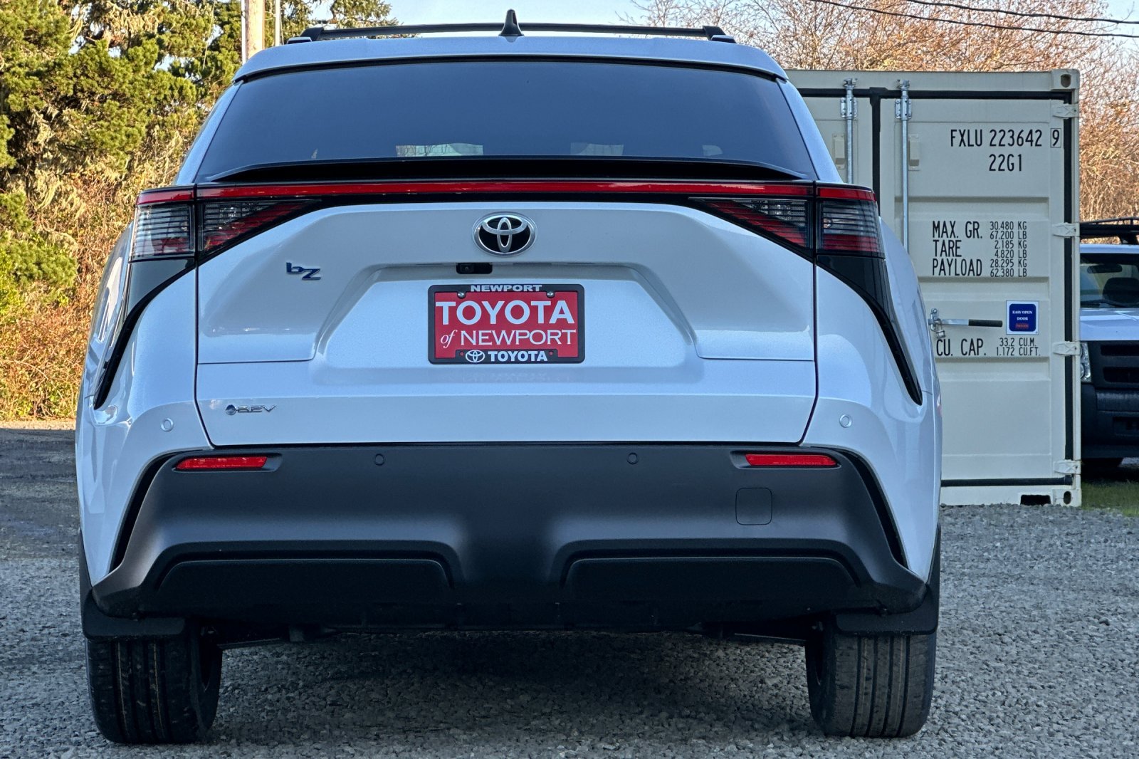 2026 Toyota bZ XLE - Photo 6