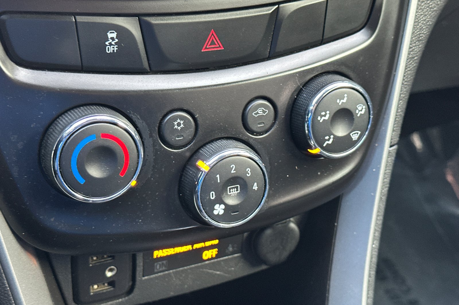 Used 2021 White Chevrolet LS image 19