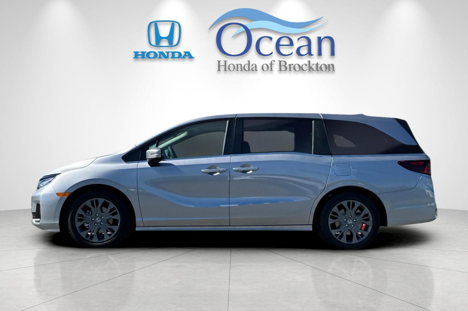 New 2026 Silver Metallic Honda Touring image 2