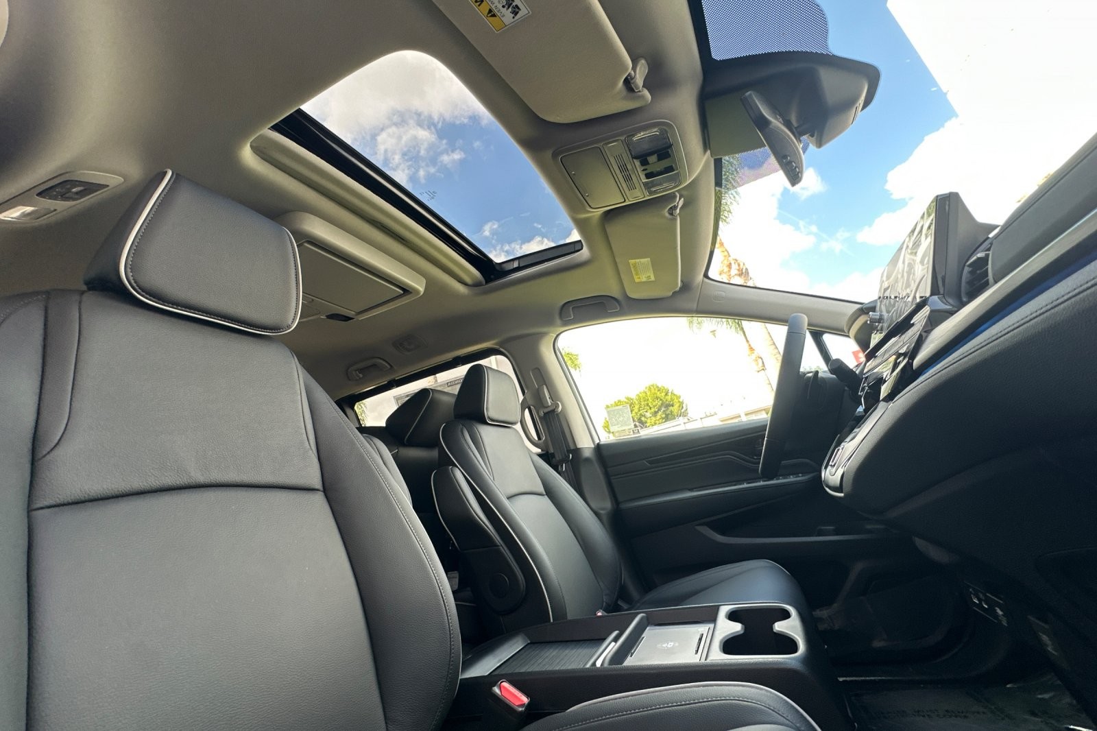 New 2026 Silver Metallic Honda Touring image 18