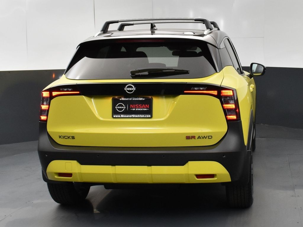 2025 Nissan Kicks SR AWD - Photo 7
