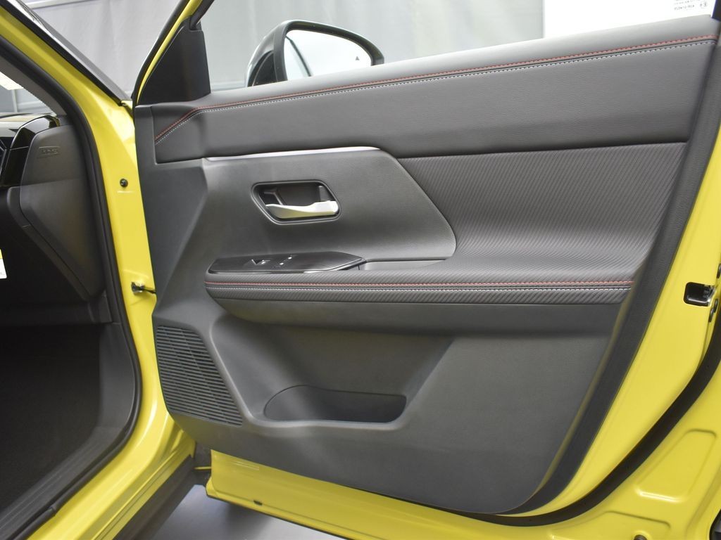 2025 Nissan Kicks SR AWD - Photo 26