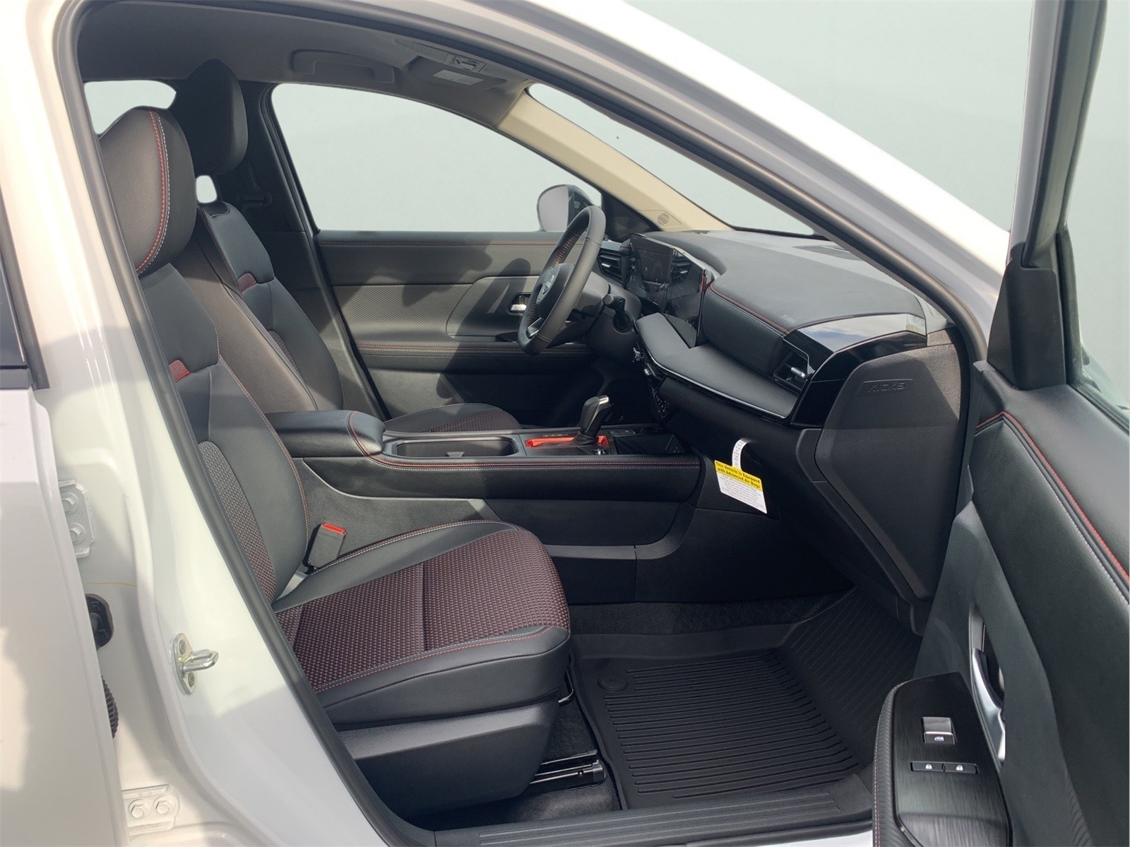 2026 Nissan KICKS SR AWD - Photo 31