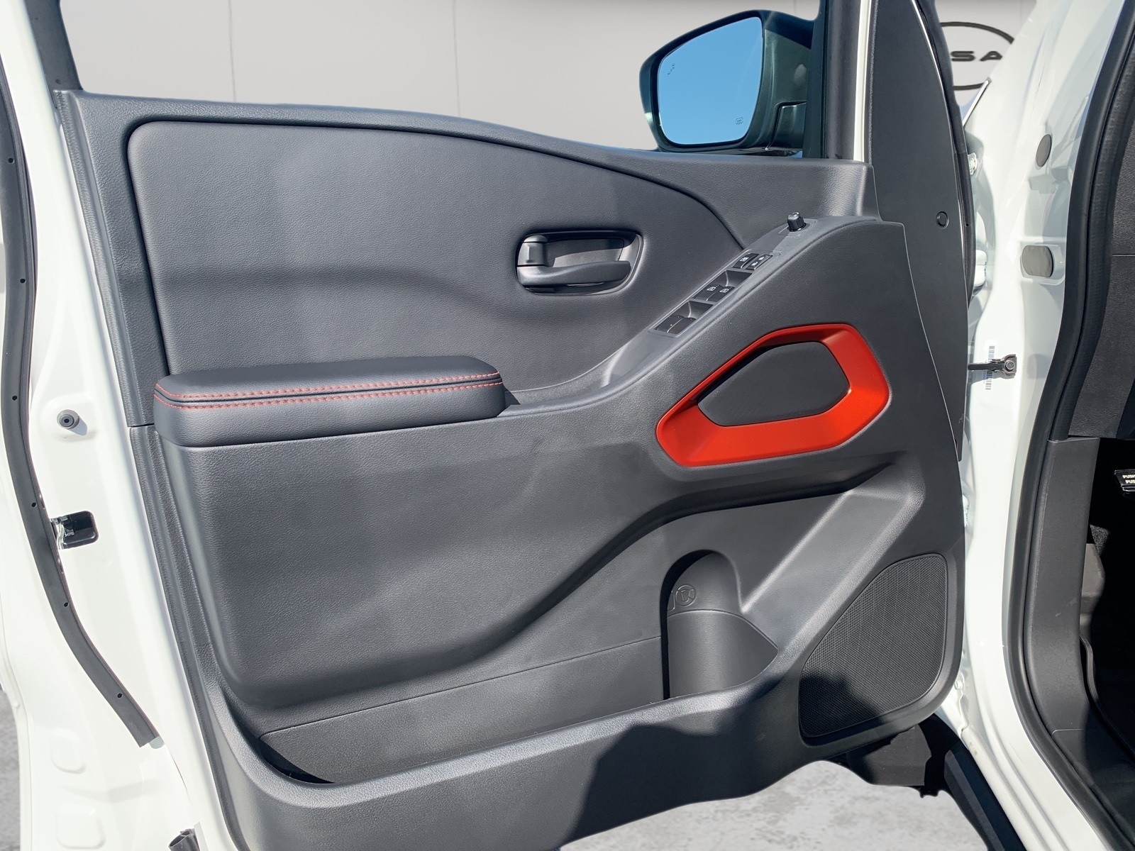 2026 Nissan Frontier PRO-4X - Photo 11