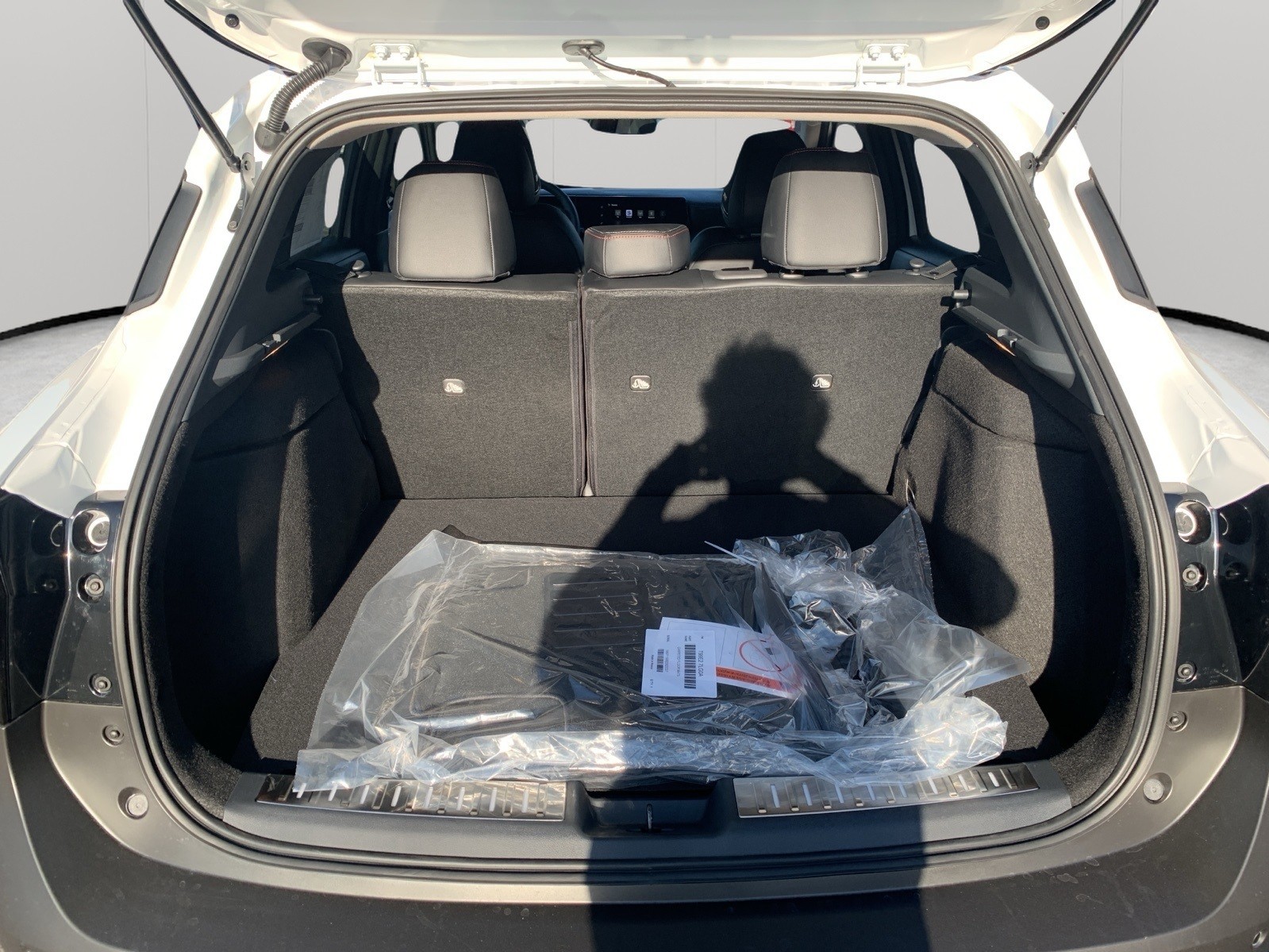 New 2026 Aspen White TriCoat Nissan SR image 32