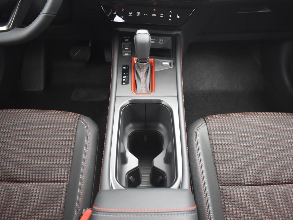 2026 Nissan KICKS SR AWD - Photo 12