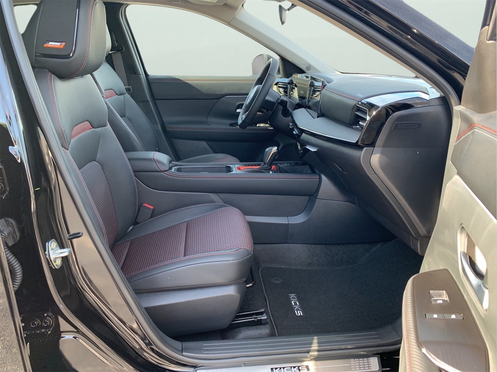 2026 Nissan KICKS SR AWD - Photo 31