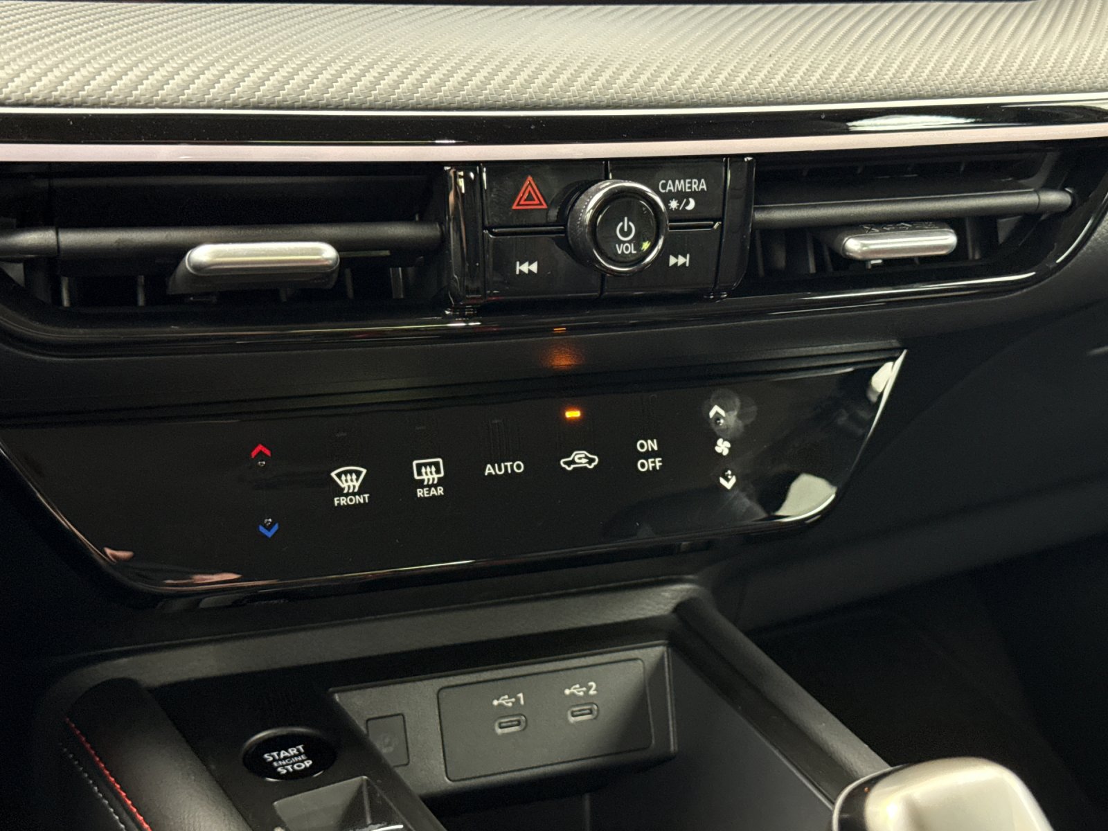 2025 Nissan Kicks SR - Photo 19