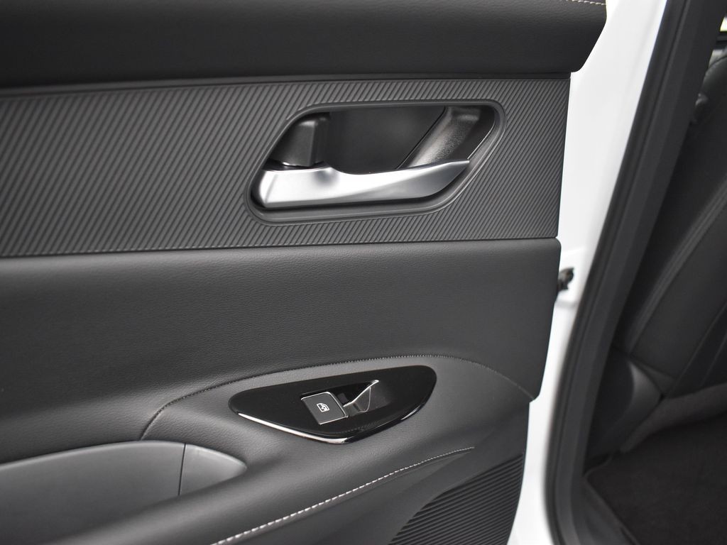 2025 Nissan Murano SL - Photo 15