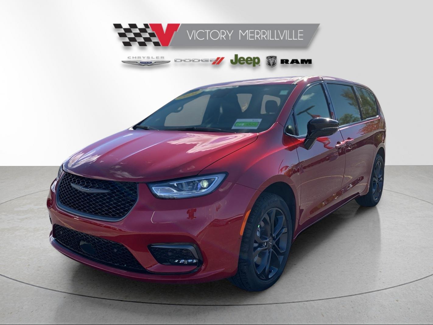 2026 Chrysler Pacifica Select AWD's photo