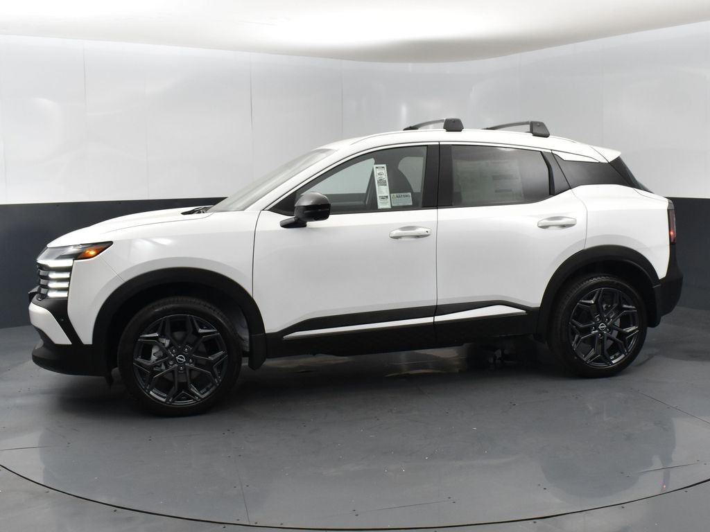 New 2026 White Nissan SR image 4