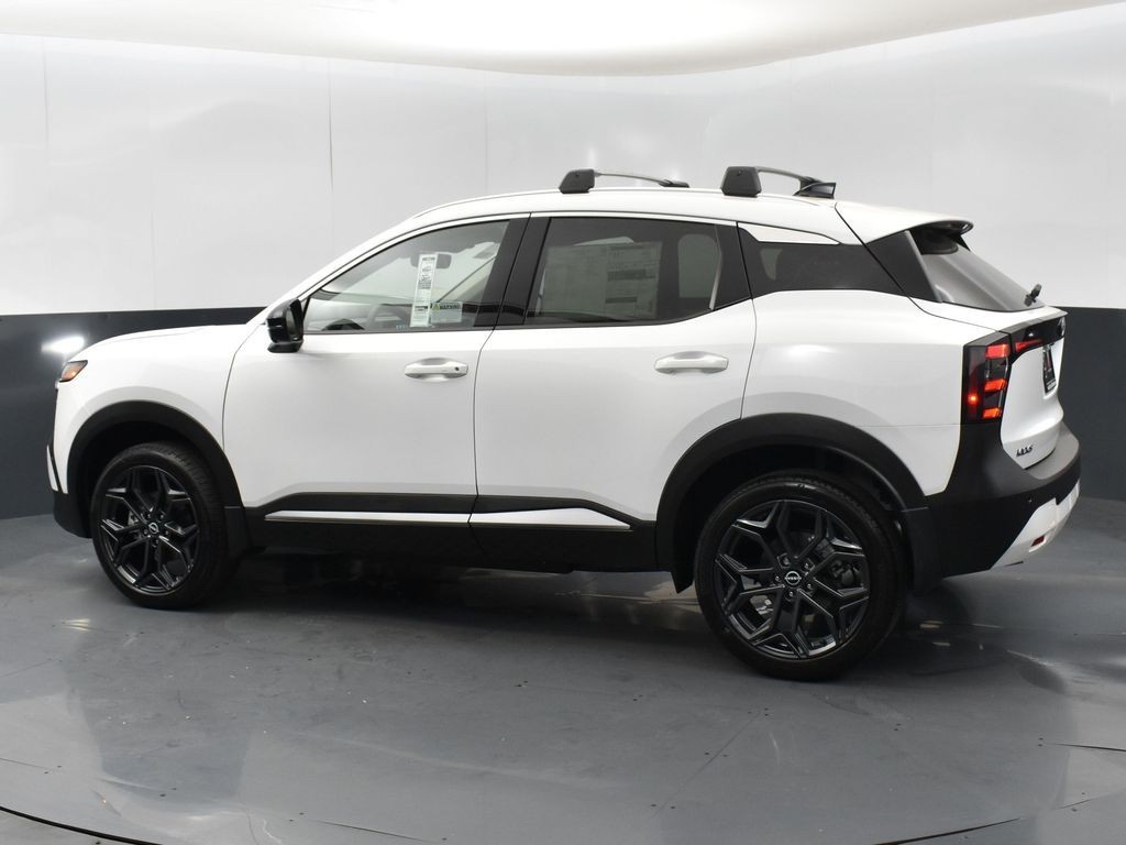 New 2026 White Nissan SR image 5