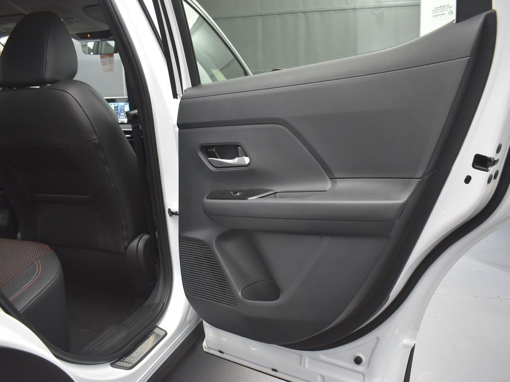 New 2026 White Nissan SR image 20