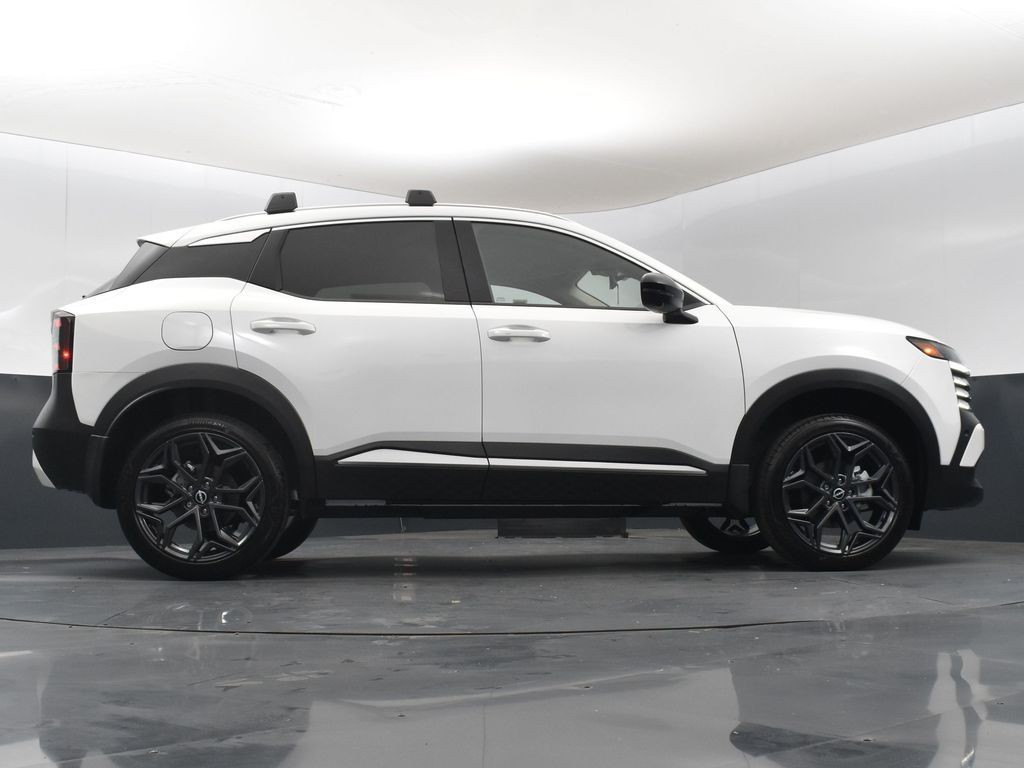 New 2026 White Nissan SR image 43
