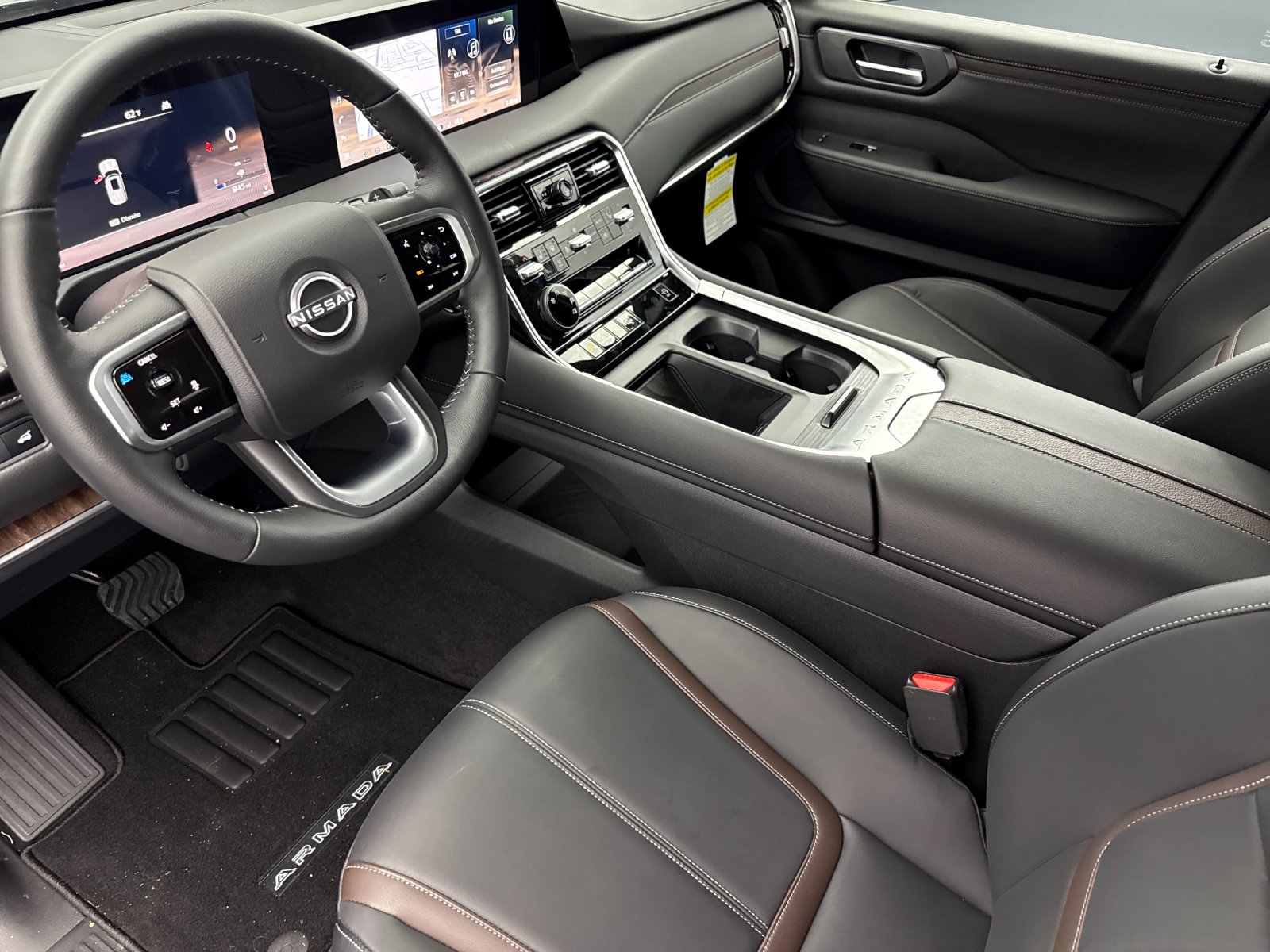 2025 Nissan Armada SL - Photo 9