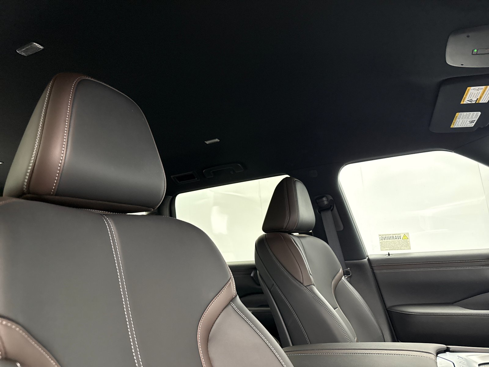 2025 Nissan Armada SL - Photo 17