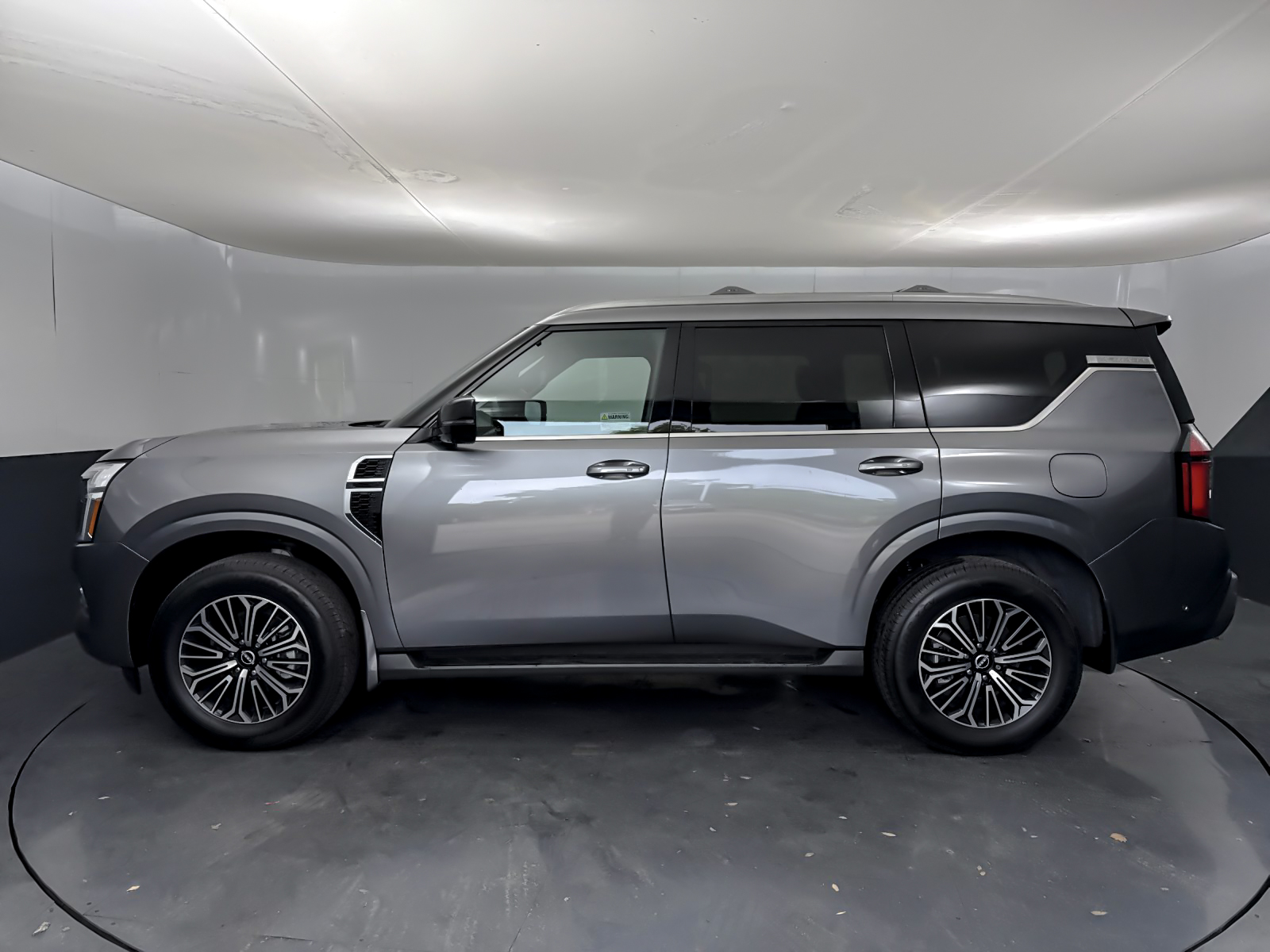 2025 Nissan Armada SL - Photo 6