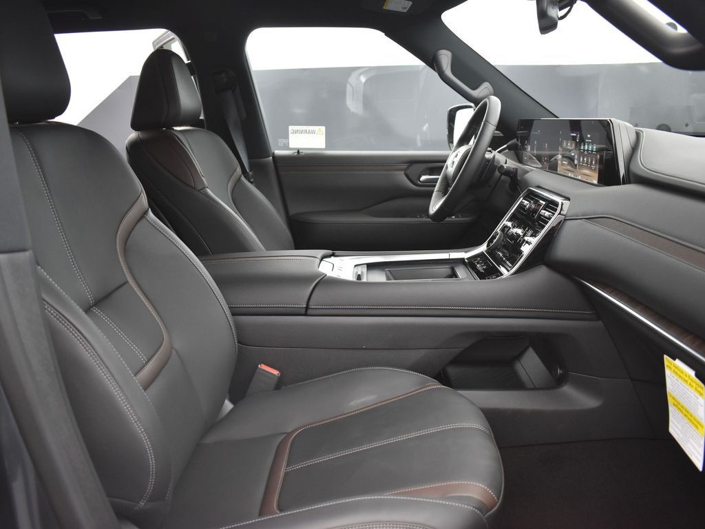 2025 Nissan Armada SL - Photo 24