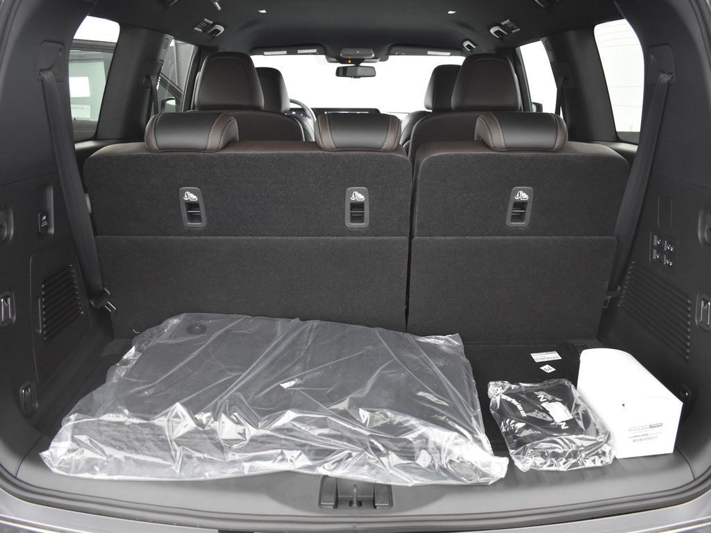2025 Nissan Armada SL - Photo 35