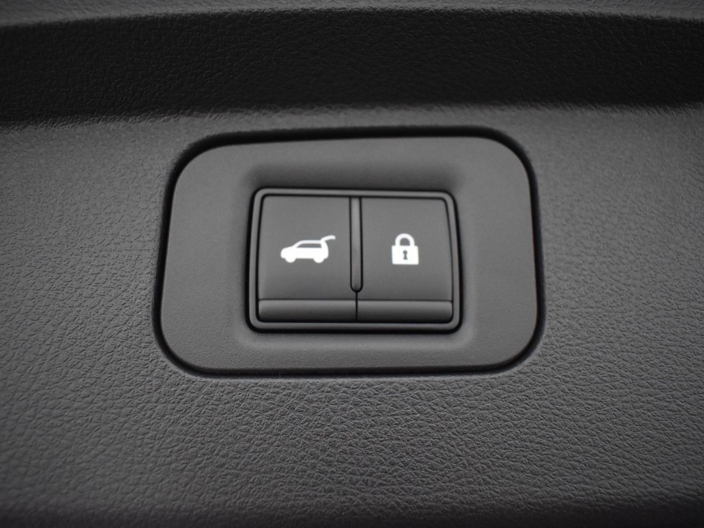 2025 Nissan Armada SL - Photo 36