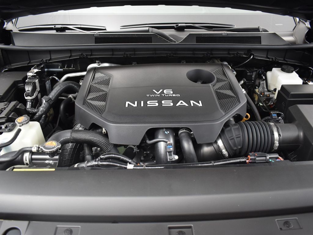 2025 Nissan Armada SL - Photo 37