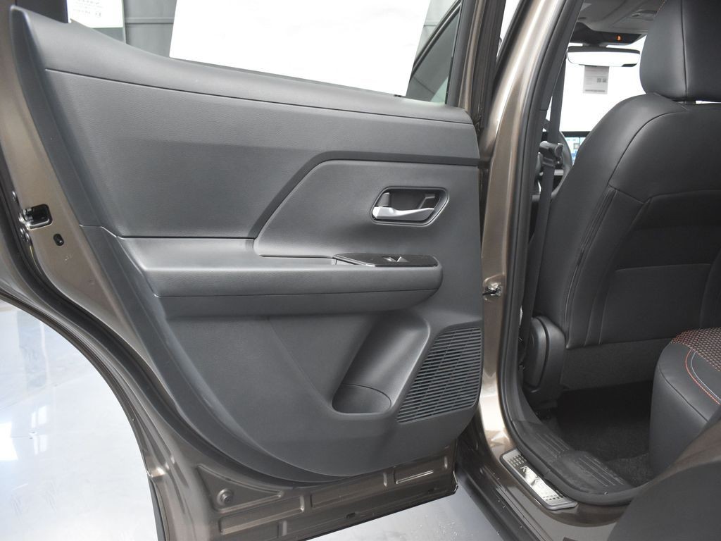 2026 Nissan KICKS SR - Photo 16