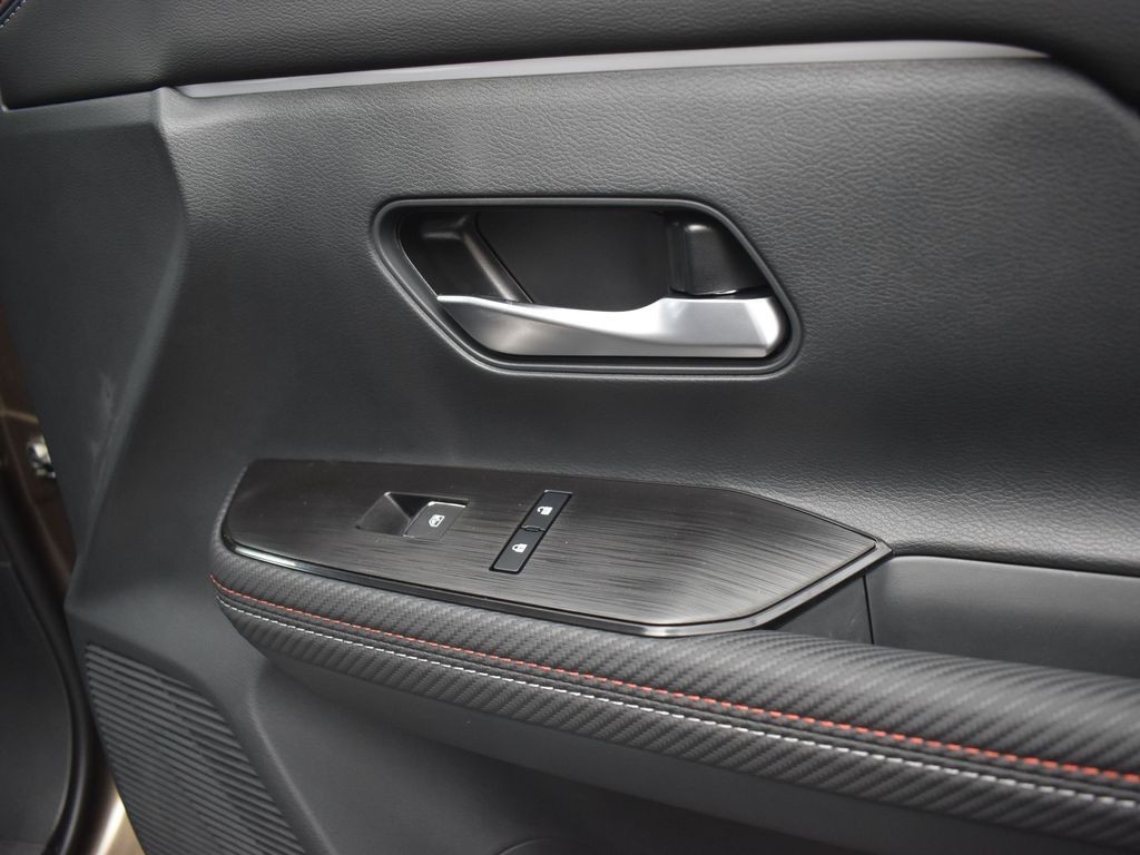 2026 Nissan KICKS SR - Photo 25