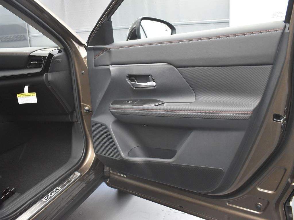 2026 Nissan KICKS SR - Photo 26
