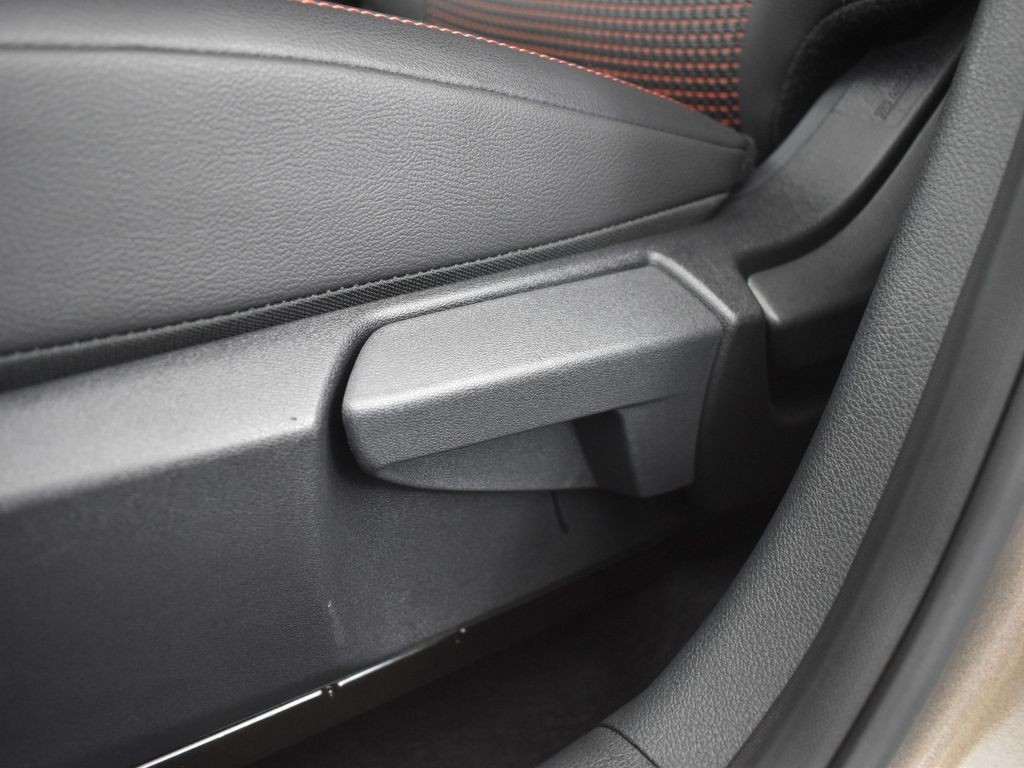 2026 Nissan KICKS SR - Photo 29