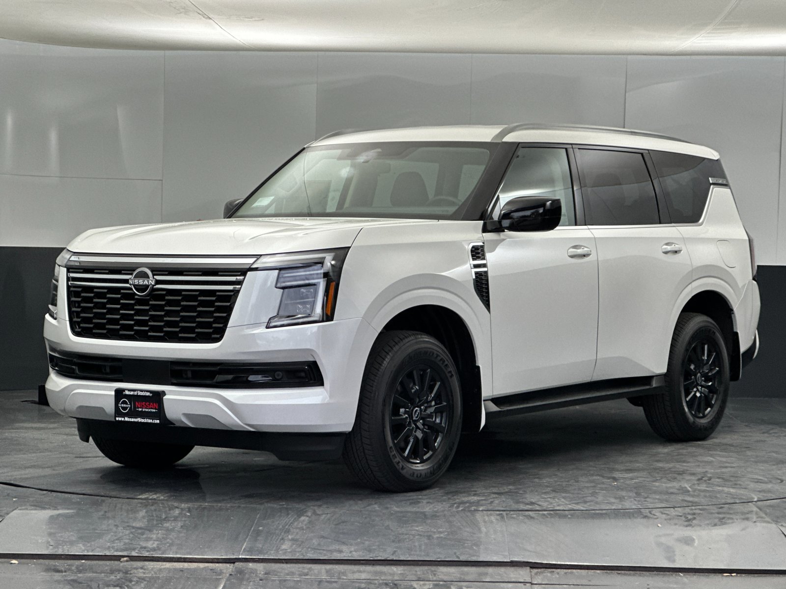New 2026 White Nissan SV image 7