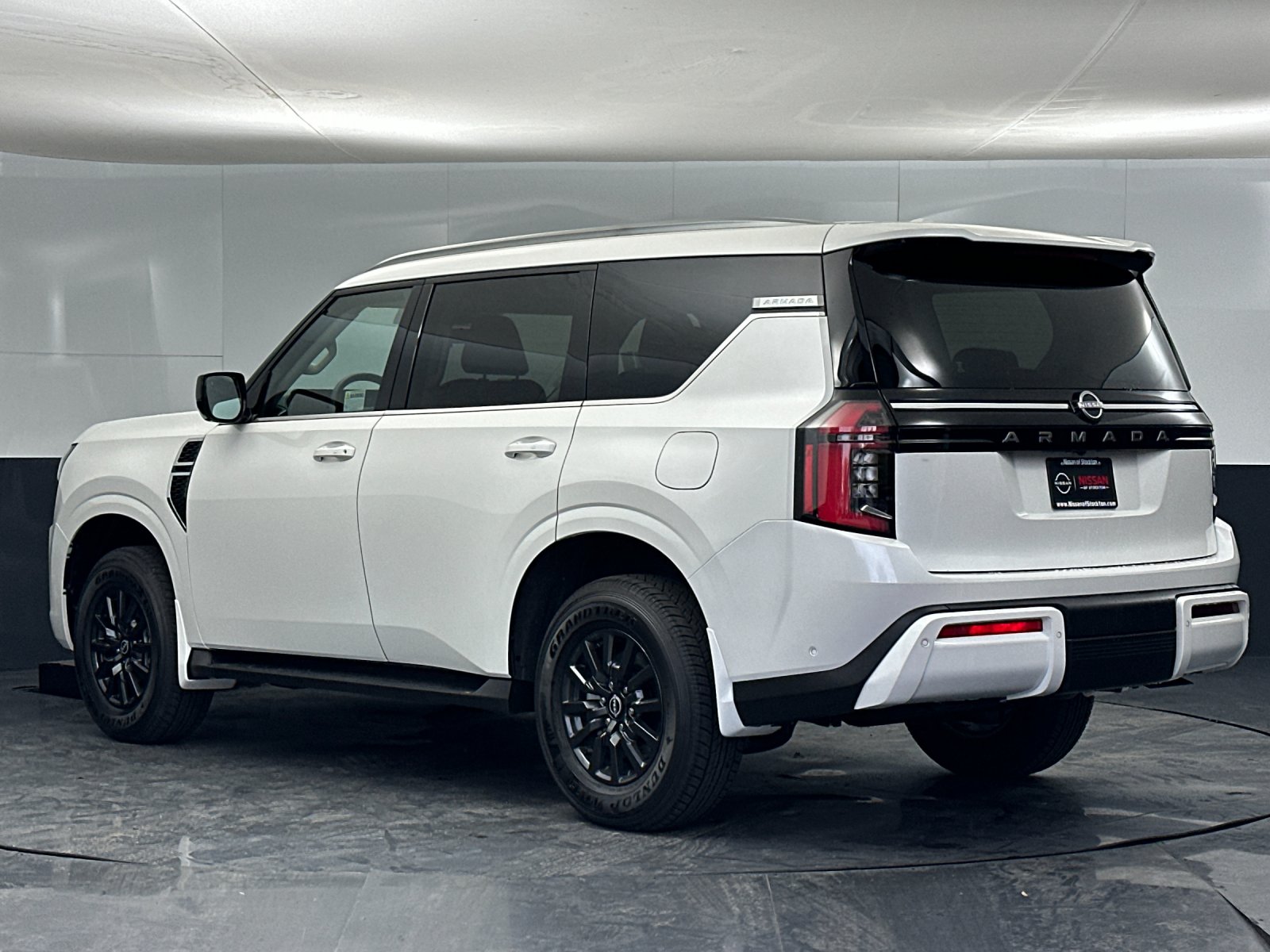 New 2026 White Nissan SV image 5