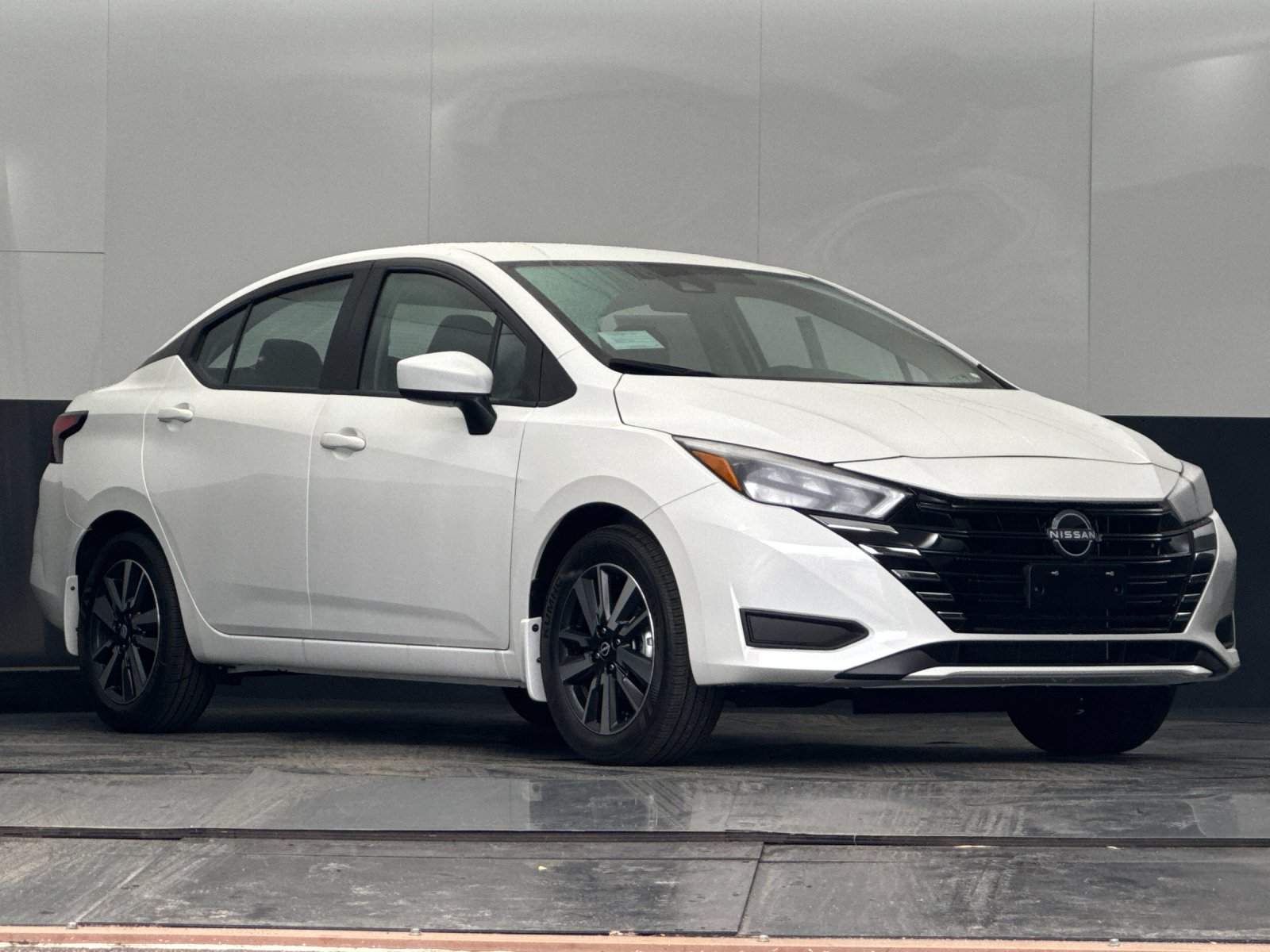 2025 Nissan Versa Sedan