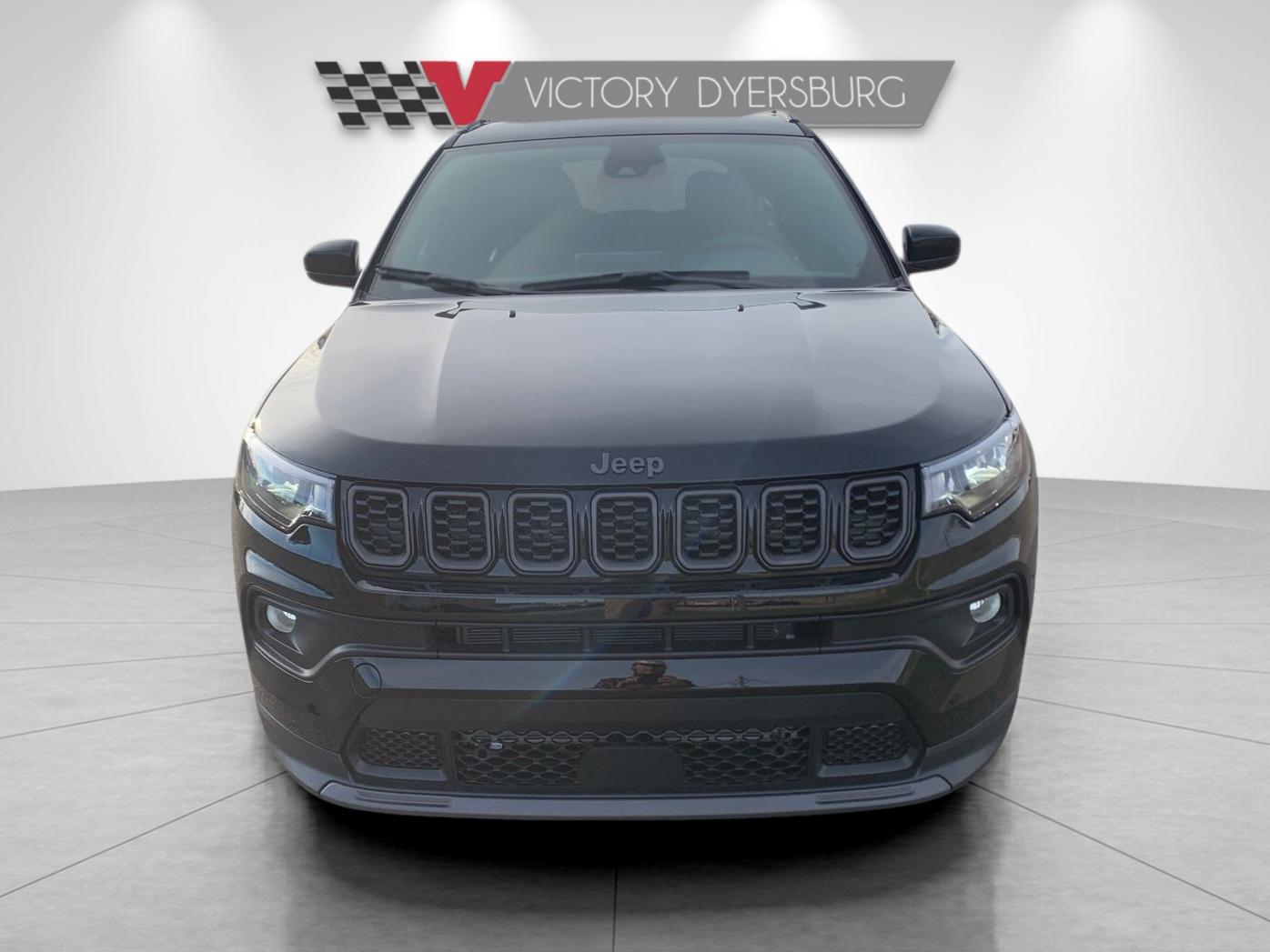 New 2026 Diamond Black Crystal Pearlcoat Jeep Latitude image 3