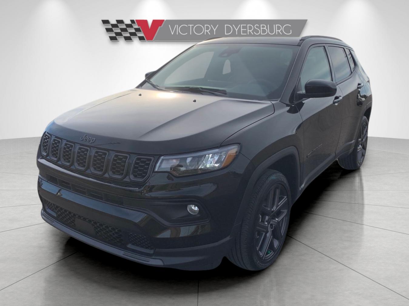 New 2026 Diamond Black Crystal Pearlcoat Jeep Latitude image 4